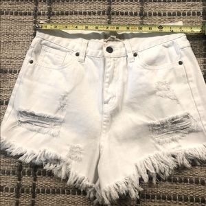 Moon River Shorts Size Medium (8)